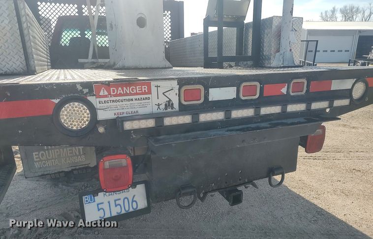 image for item LG9615 1999 Chevrolet C3500  flatbed pickup truck