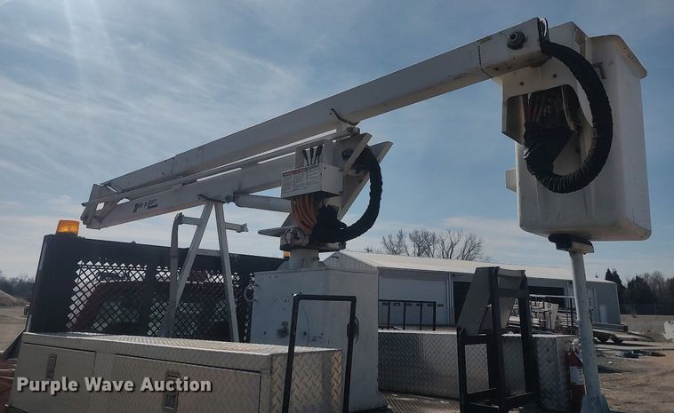 image for item LG9615 1999 Chevrolet C3500  flatbed pickup truck