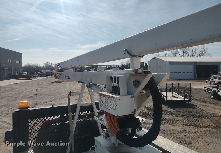 image for item LG9615 1999 Chevrolet C3500  flatbed pickup truck