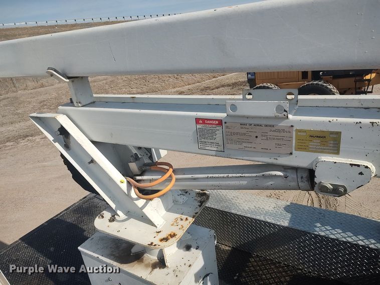 image for item LG9615 1999 Chevrolet C3500  flatbed pickup truck