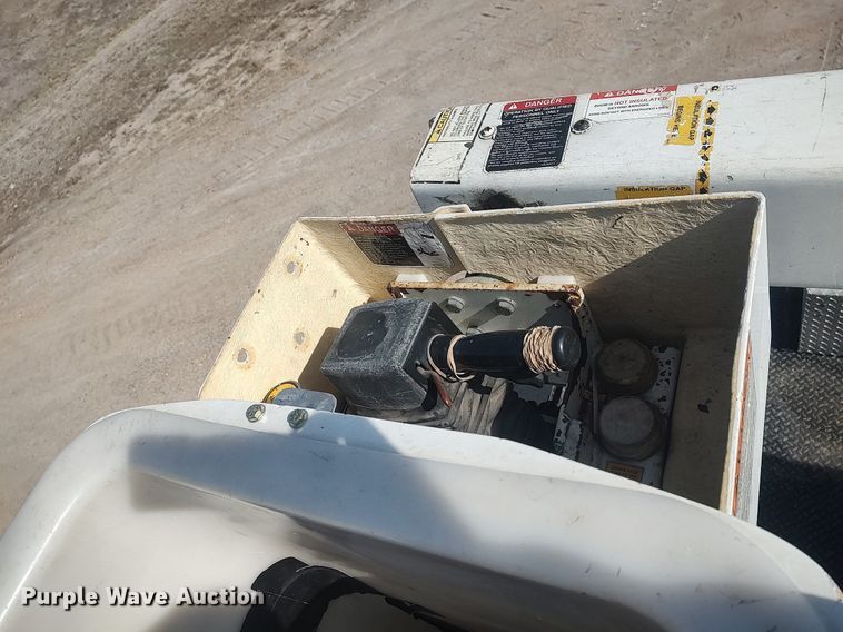 image for item LG9615 1999 Chevrolet C3500  flatbed pickup truck