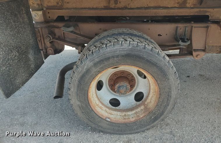 image for item LG9616 1996 Chevrolet C3500  dump flatbed pickup truck