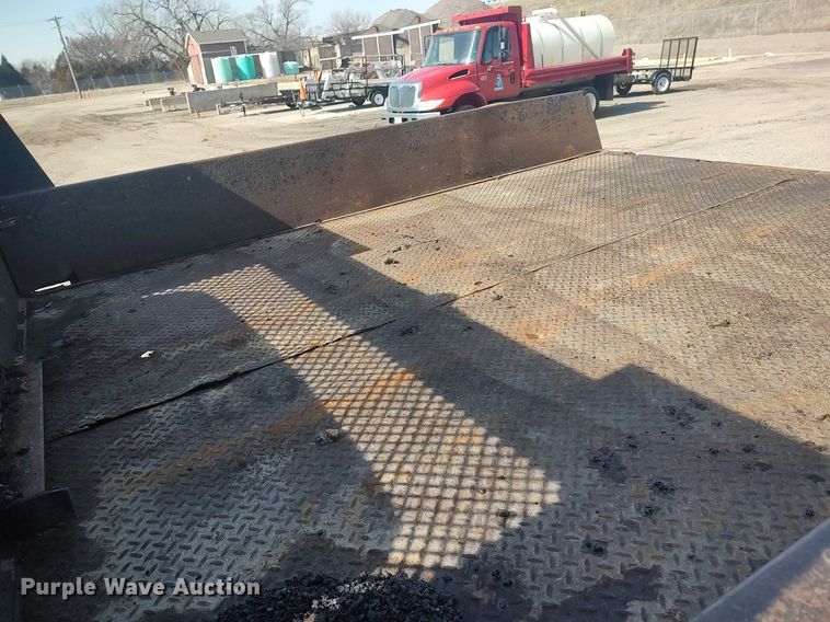 image for item LG9616 1996 Chevrolet C3500  dump flatbed pickup truck