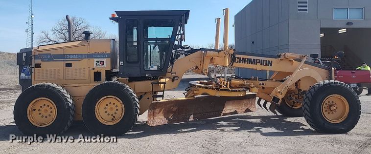 image for item LG9617 2000 Champion 720A VHP Series VI  motor grader