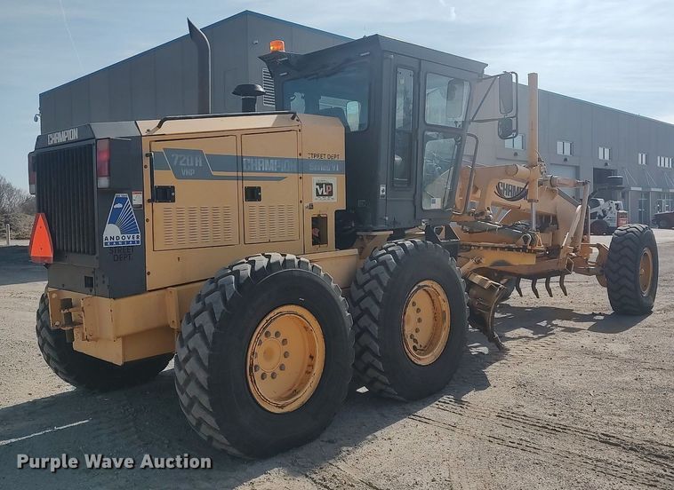 image for item LG9617 2000 Champion 720A VHP Series VI  motor grader