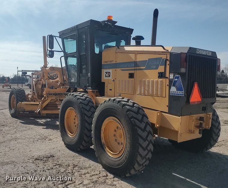 image for item LG9617 2000 Champion 720A VHP Series VI  motor grader