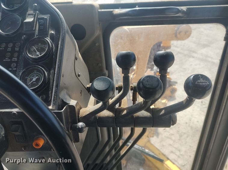 image for item LG9617 2000 Champion 720A VHP Series VI  motor grader