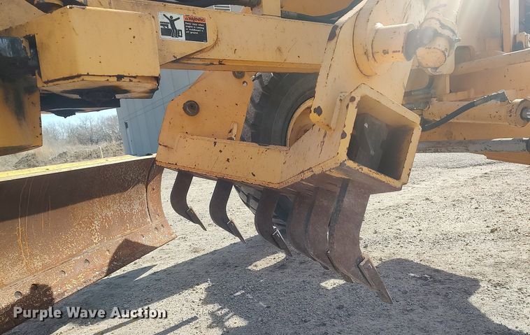 image for item LG9617 2000 Champion 720A VHP Series VI  motor grader