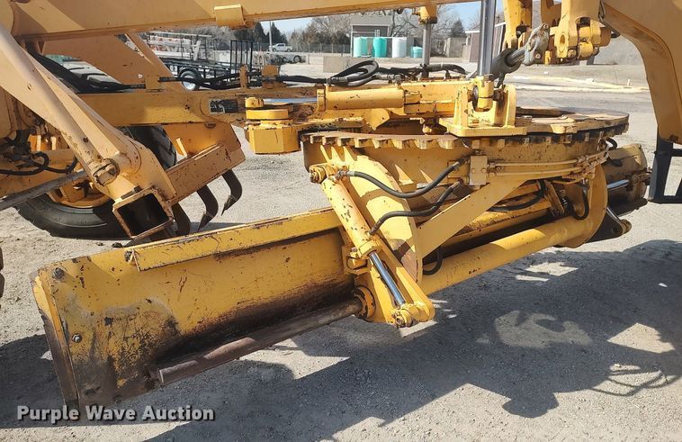 image for item LG9617 2000 Champion 720A VHP Series VI  motor grader