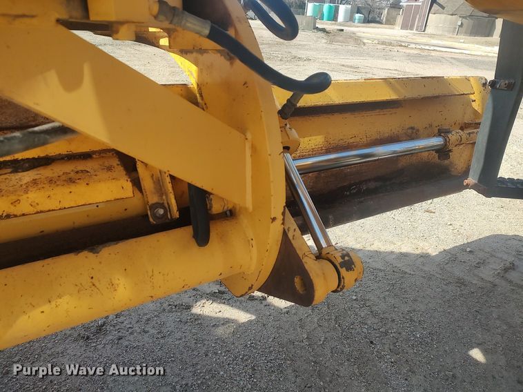 image for item LG9617 2000 Champion 720A VHP Series VI  motor grader