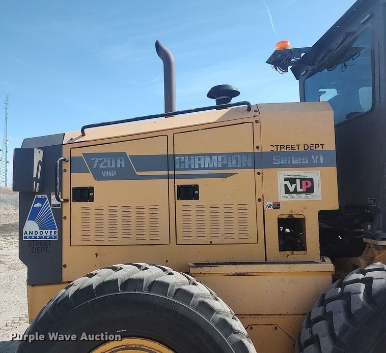 image for item LG9617 2000 Champion 720A VHP Series VI  motor grader