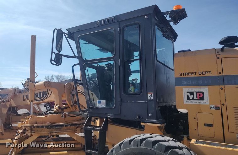 image for item LG9617 2000 Champion 720A VHP Series VI  motor grader