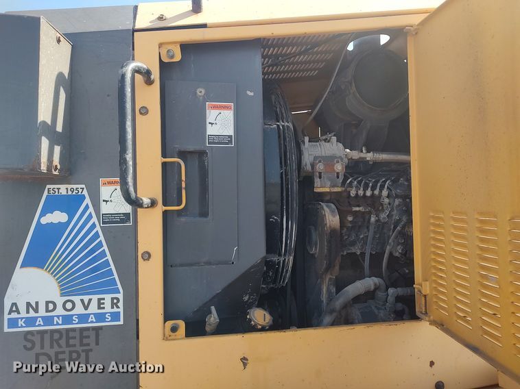 image for item LG9617 2000 Champion 720A VHP Series VI  motor grader