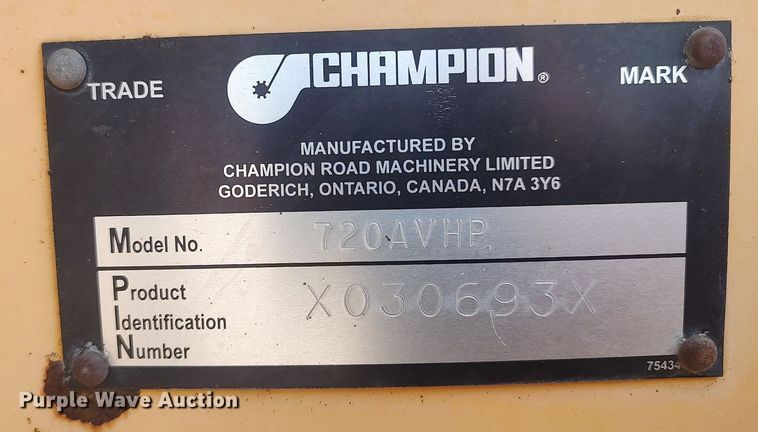 image for item LG9617 2000 Champion 720A VHP Series VI  motor grader