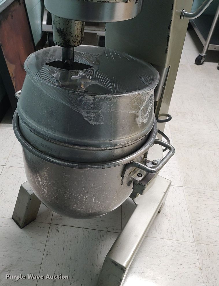 image for item LG9629 Hobart D300  mixer