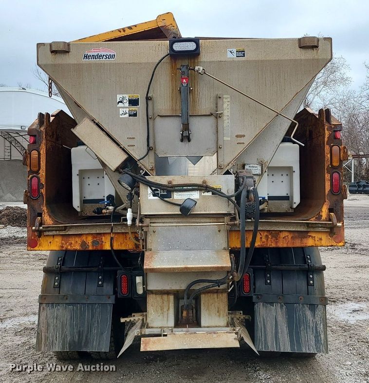 image for item LH9872 2006 International 7300  dump truck