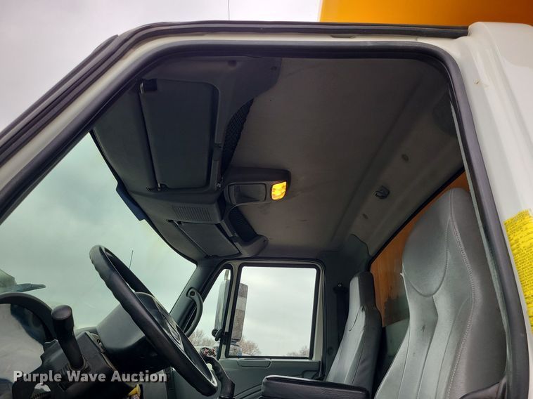 image for item LH9872 2006 International 7300  dump truck