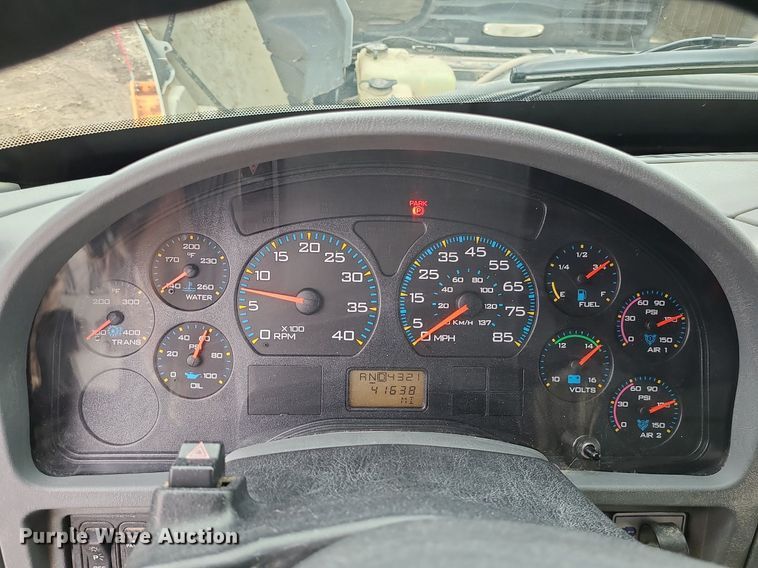 image for item LH9872 2006 International 7300  dump truck