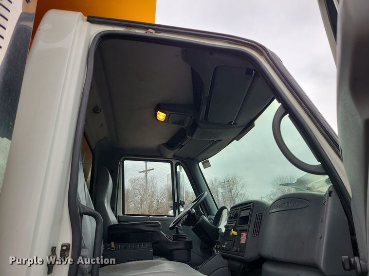 image for item LH9872 2006 International 7300  dump truck