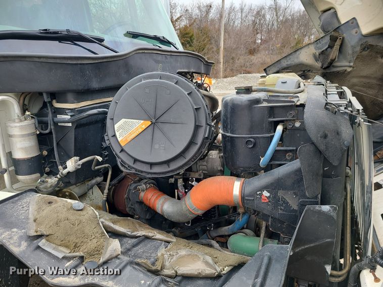 image for item LH9872 2006 International 7300  dump truck