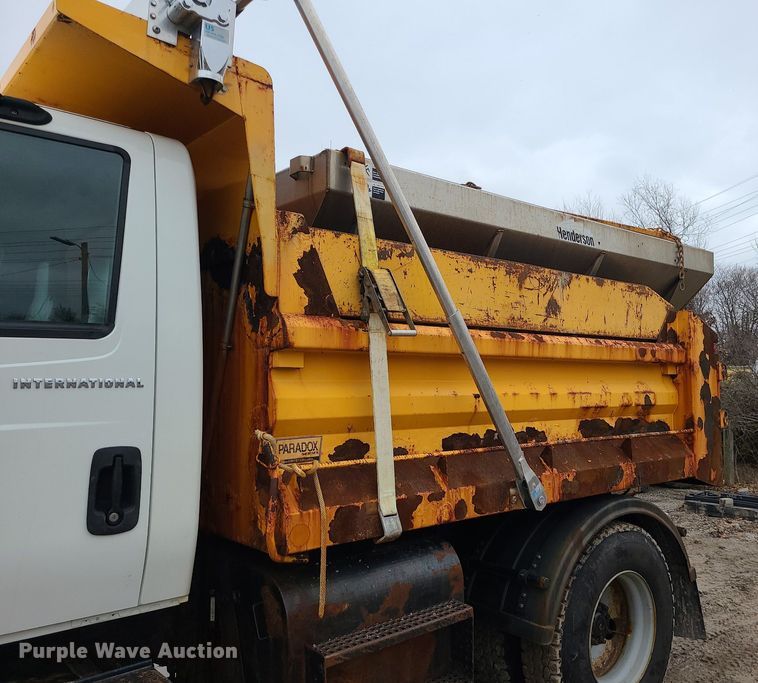 image for item LH9872 2006 International 7300  dump truck