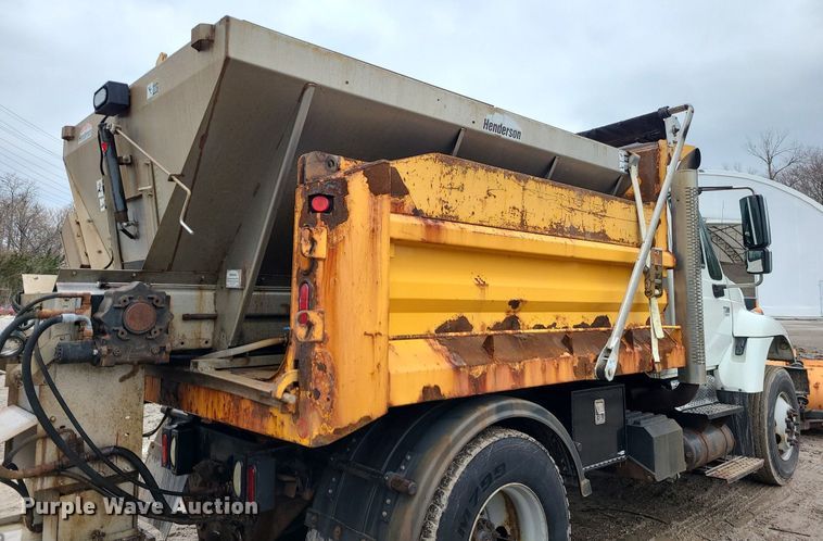 image for item LH9872 2006 International 7300  dump truck