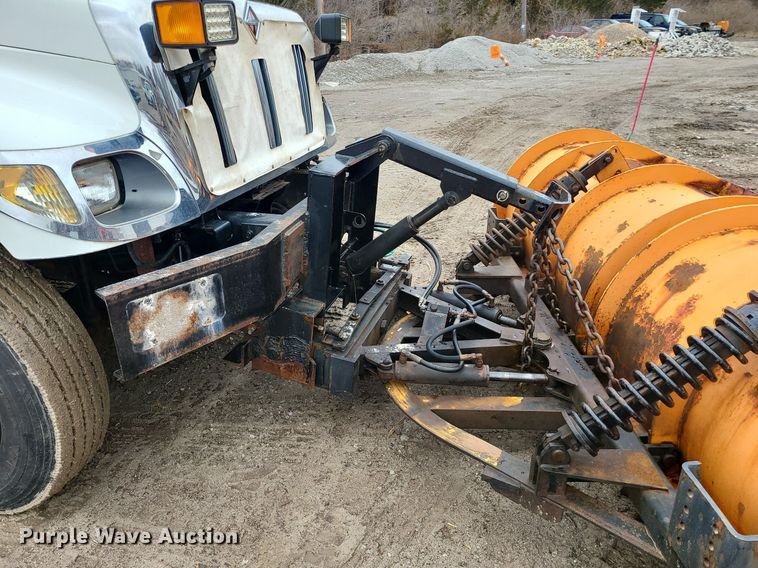 image for item LH9872 2006 International 7300  dump truck