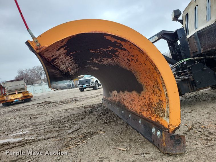 image for item LH9872 2006 International 7300  dump truck