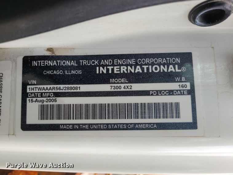image for item LH9872 2006 International 7300  dump truck