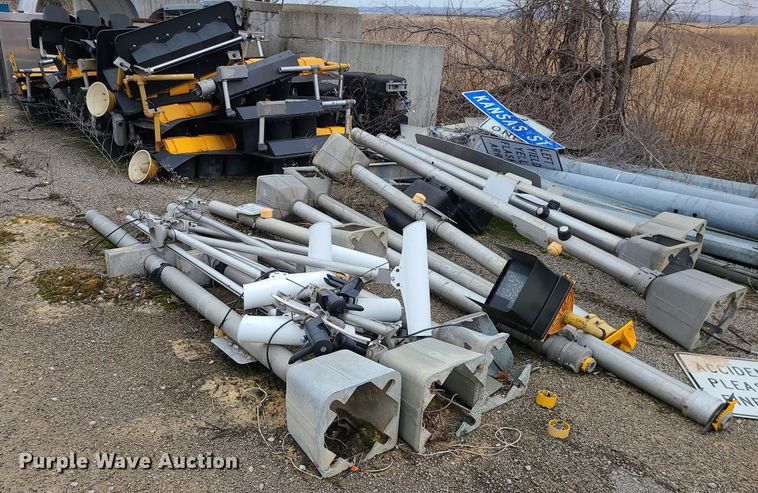 image for item LH9873 Road safety equipment