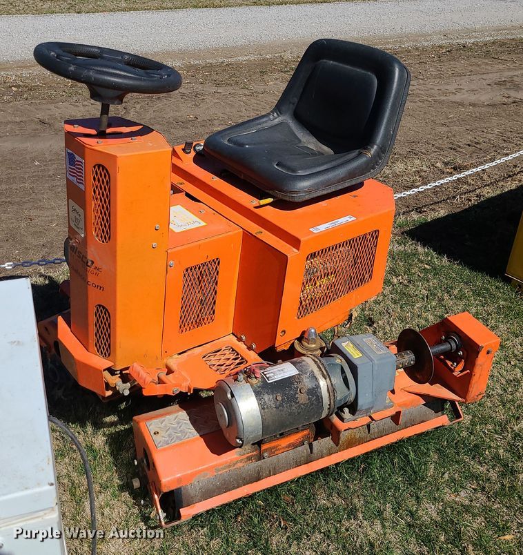 image for item LH9897 Salsco  greens roller