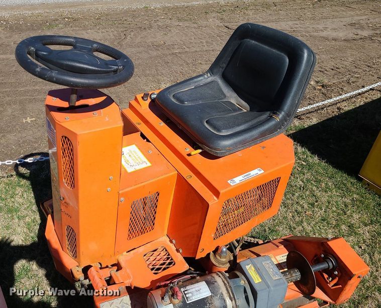 image for item LH9897 Salsco  greens roller