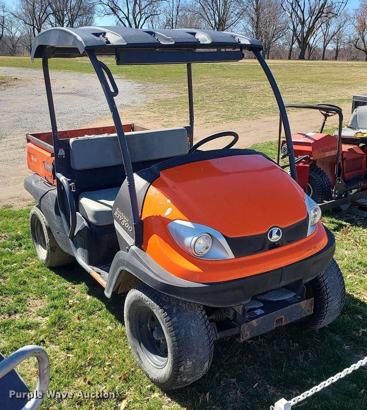 image for item LH9899 Kubota RTV500  utility vehicle