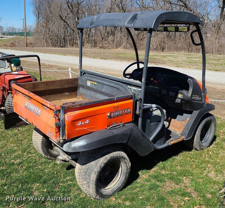 image for item LH9899 Kubota RTV500  utility vehicle