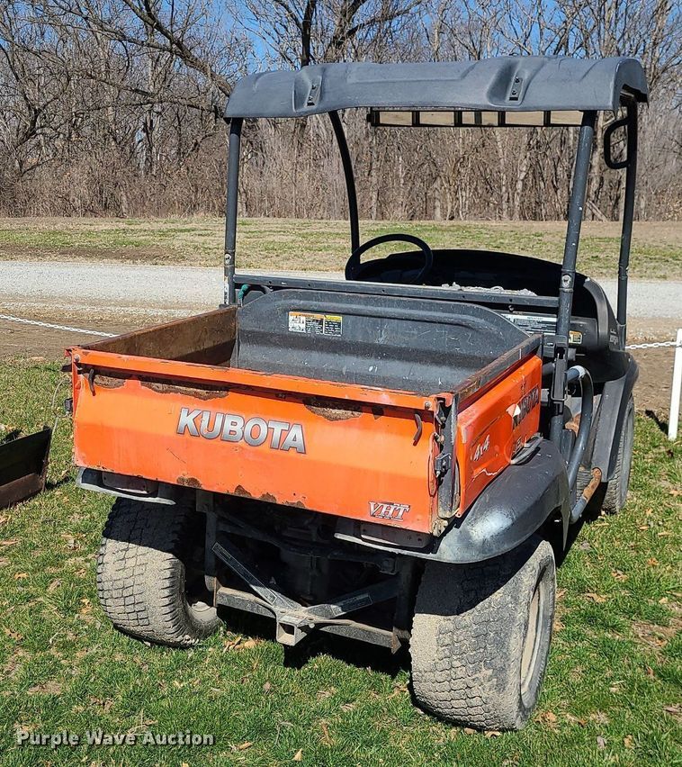 image for item LH9899 Kubota RTV500  utility vehicle