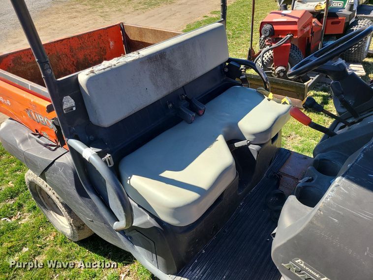 image for item LH9899 Kubota RTV500  utility vehicle