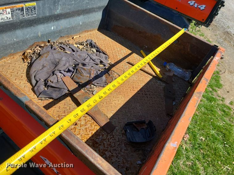 image for item LH9899 Kubota RTV500  utility vehicle