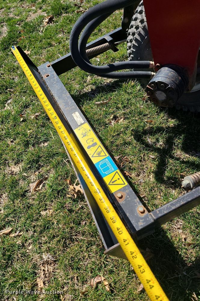 image for item LH9900 Lawn and garden