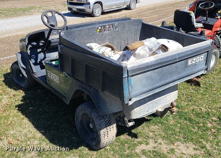 image for item LH9901 2010 EZ GO ST400  utility vehicle