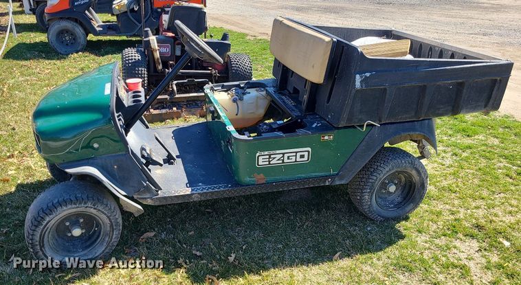 image for item LH9901 2010 EZ GO ST400  utility vehicle