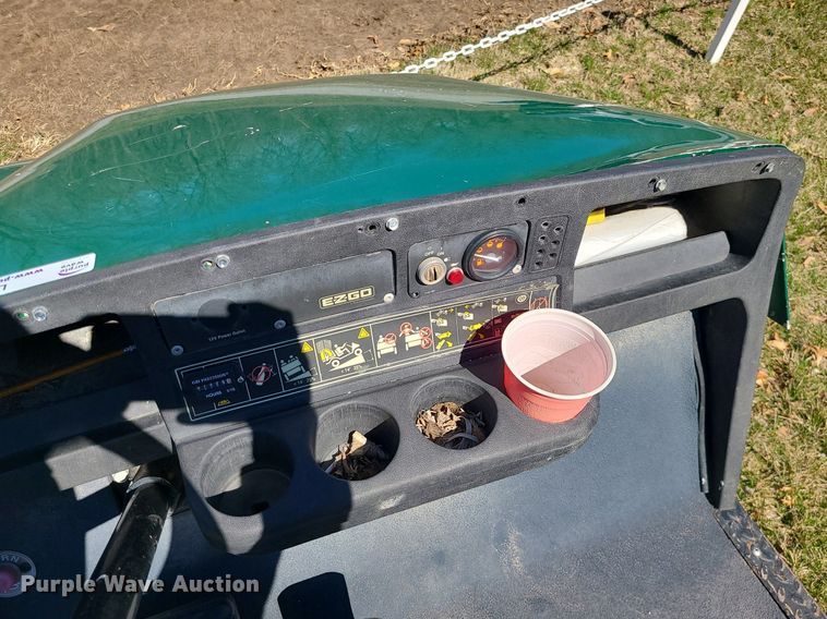image for item LH9901 2010 EZ GO ST400  utility vehicle