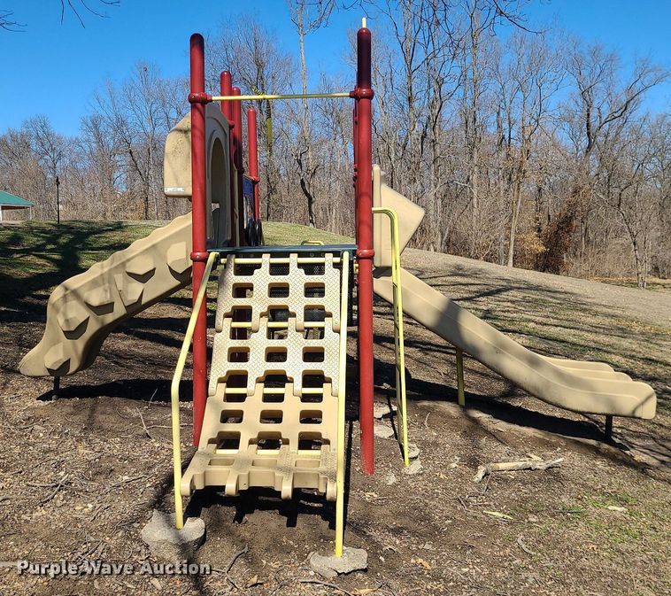 image for item LH9907 Playground equipment