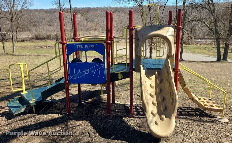 image for item LH9907 Playground equipment