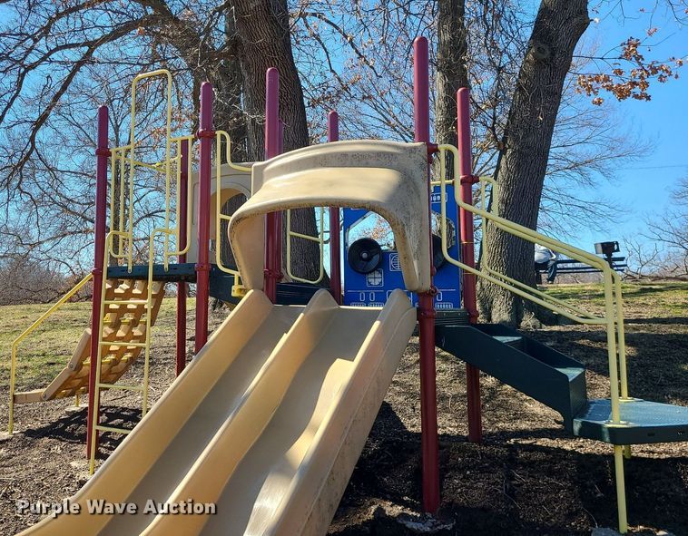 image for item LH9907 Playground equipment