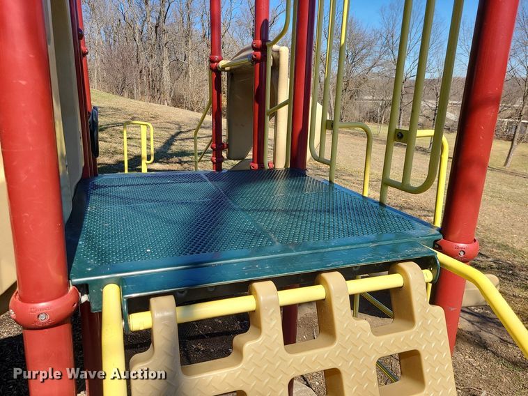 image for item LH9907 Playground equipment