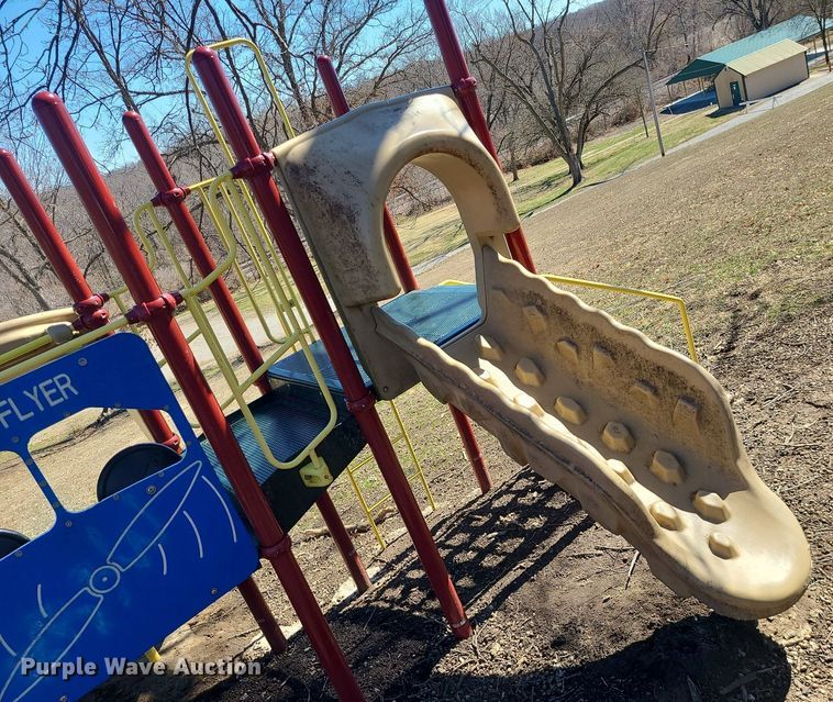 image for item LH9907 Playground equipment