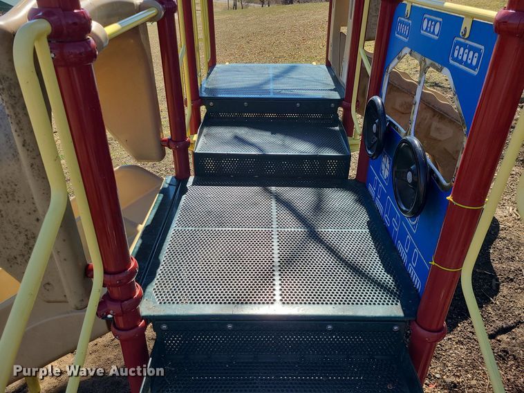 image for item LH9907 Playground equipment