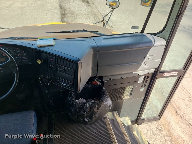 image for item LH9920 2007 IC PB105  school bus