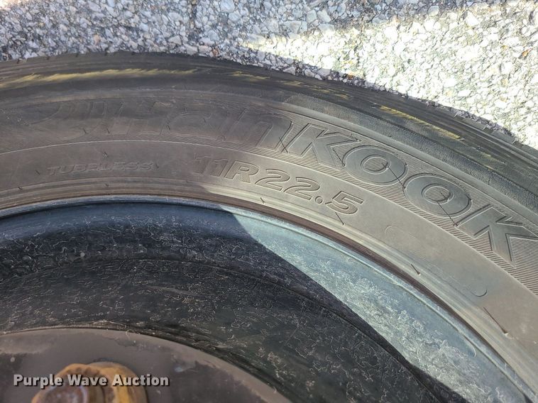 image for item LH9920 2007 IC PB105  school bus