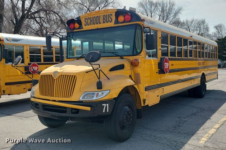 image for item LH9921 2006 IC PB105  school bus